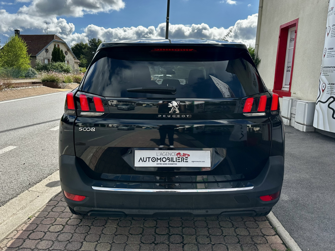 Peugeot 5008 — 6