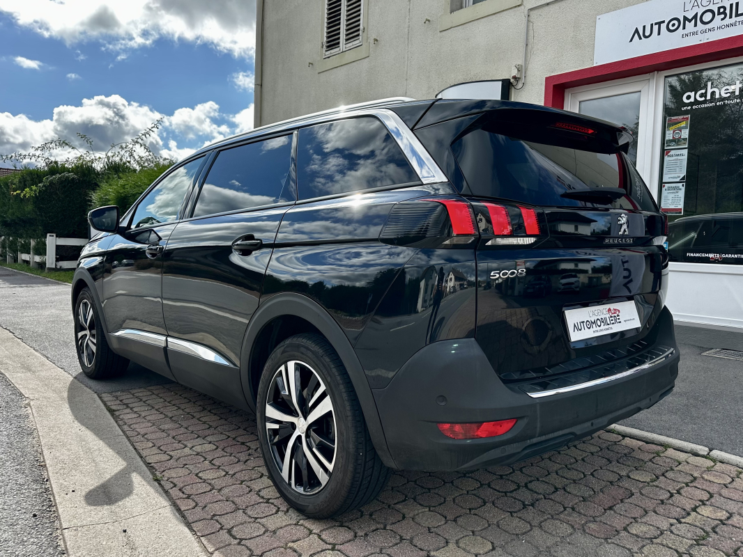 Peugeot 5008 — 7