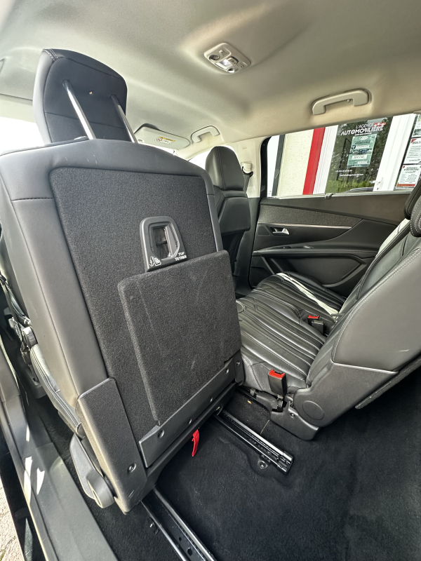Peugeot 5008 — 26