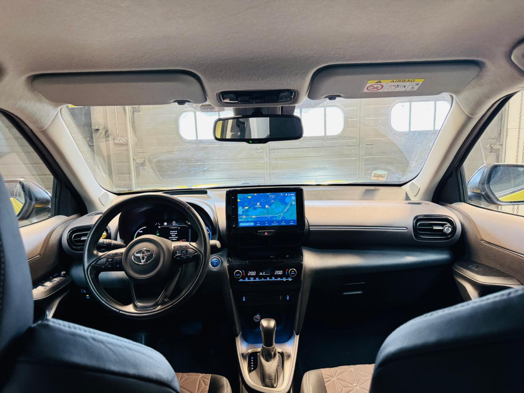 Toyota Yaris — 13
