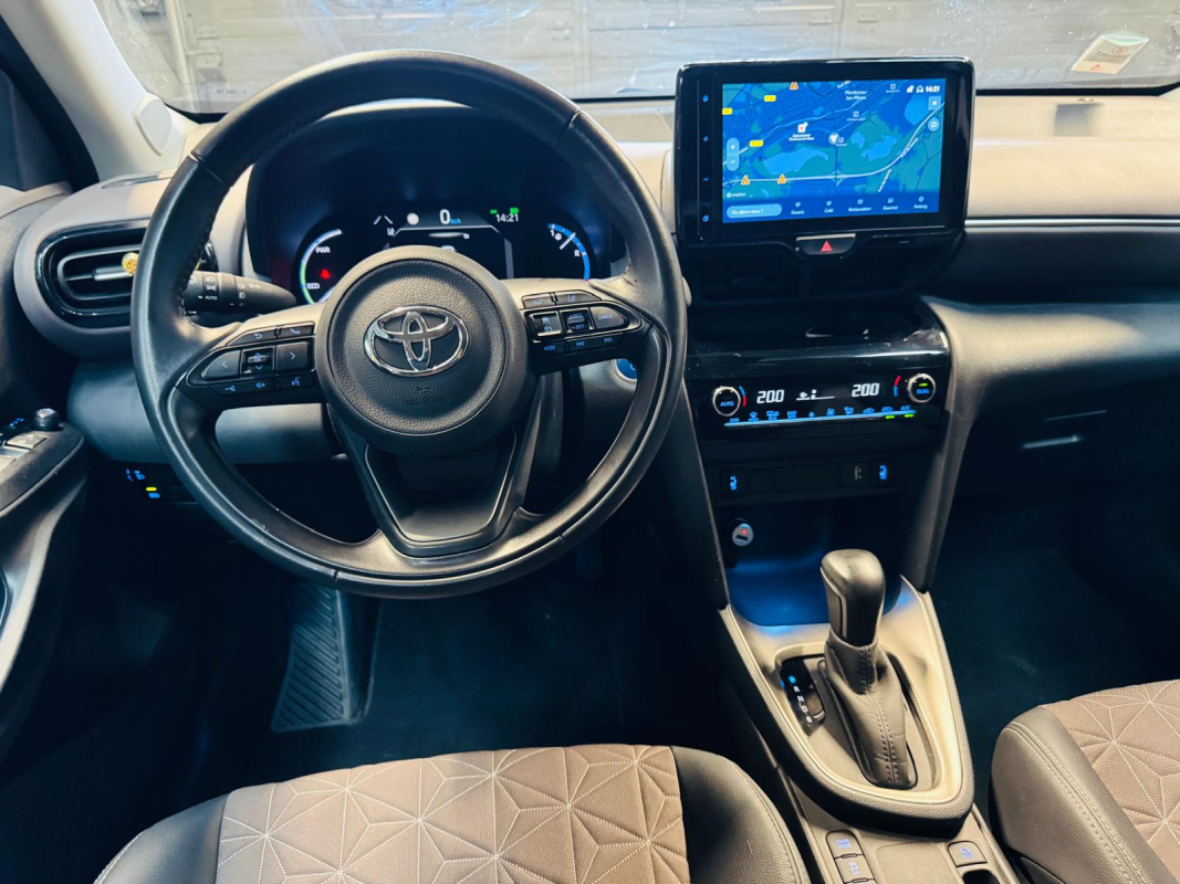 Toyota Yaris — 14