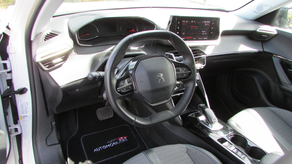 Peugeot 2008 — 9