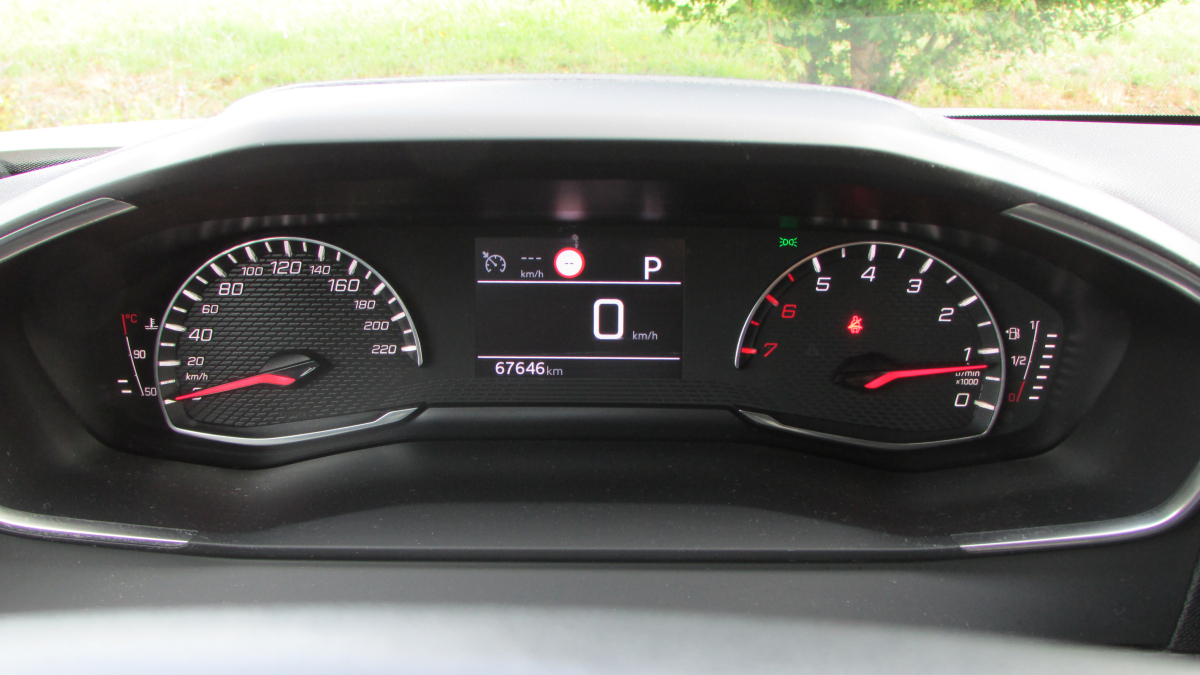Peugeot 2008 — 19