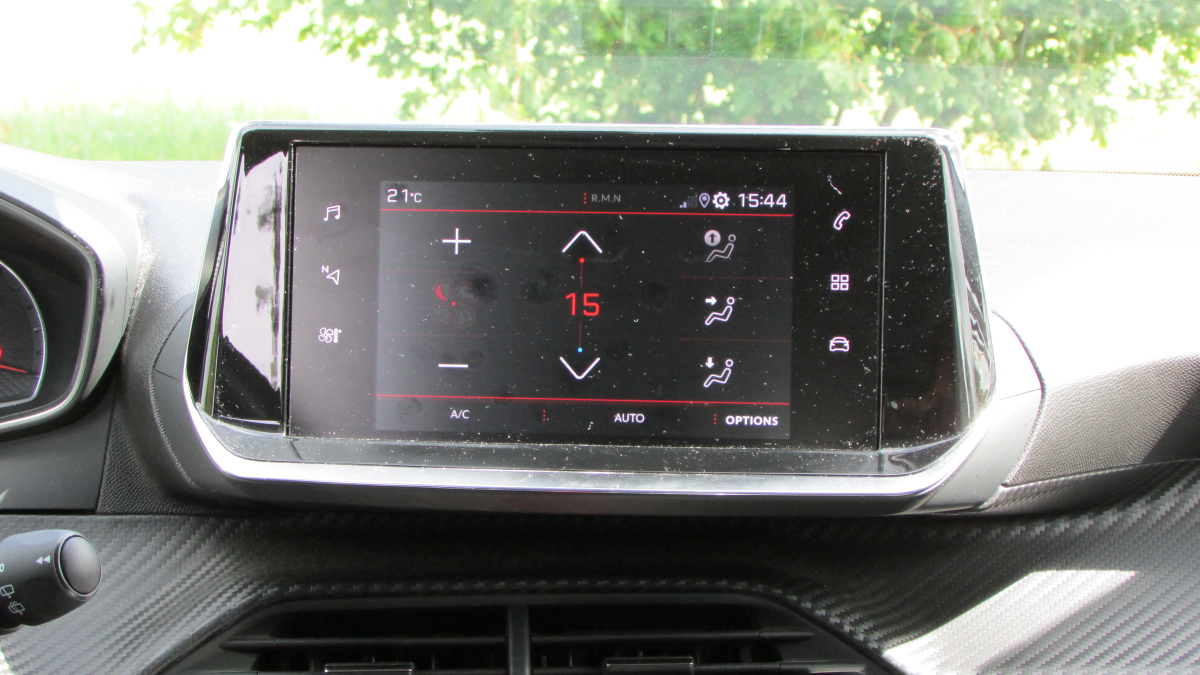 Peugeot 2008 — 22