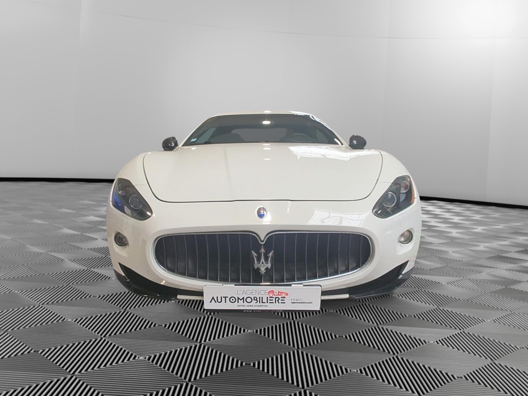Maserati Granturismo — 2