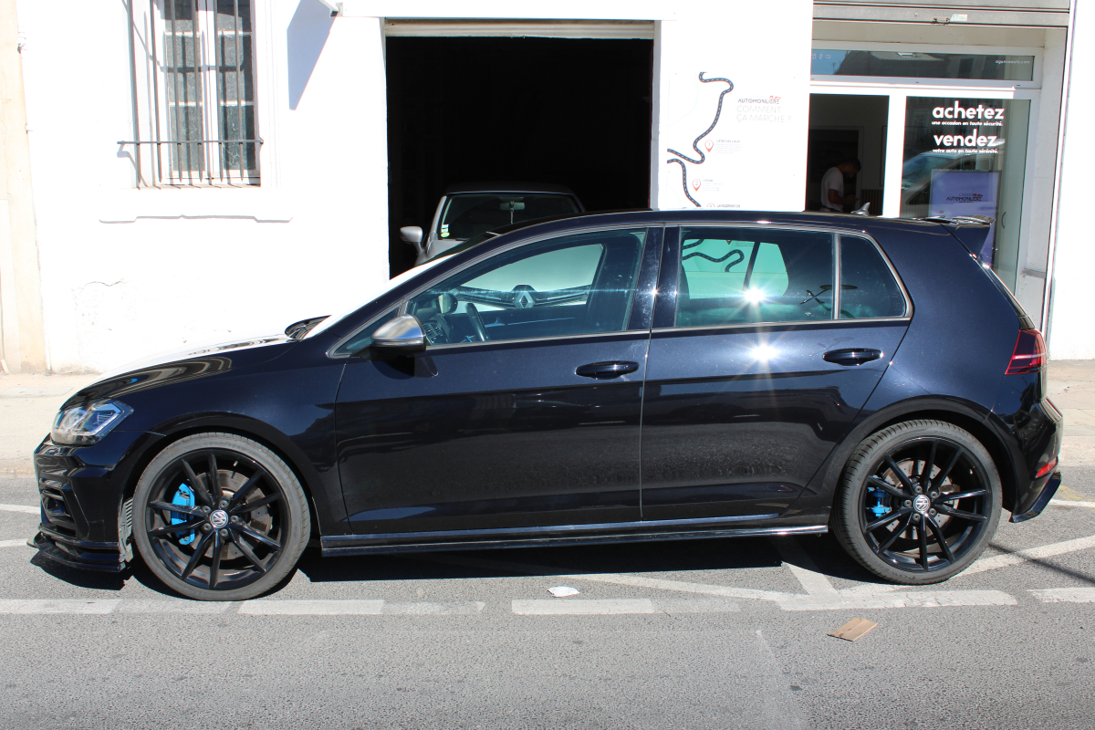Volkswagen Golf — 7