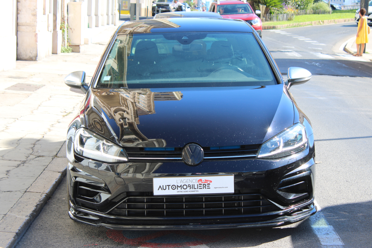 Volkswagen Golf — 2