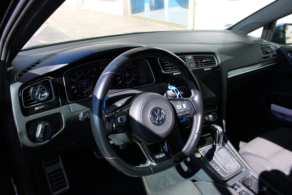Volkswagen Golf — 10