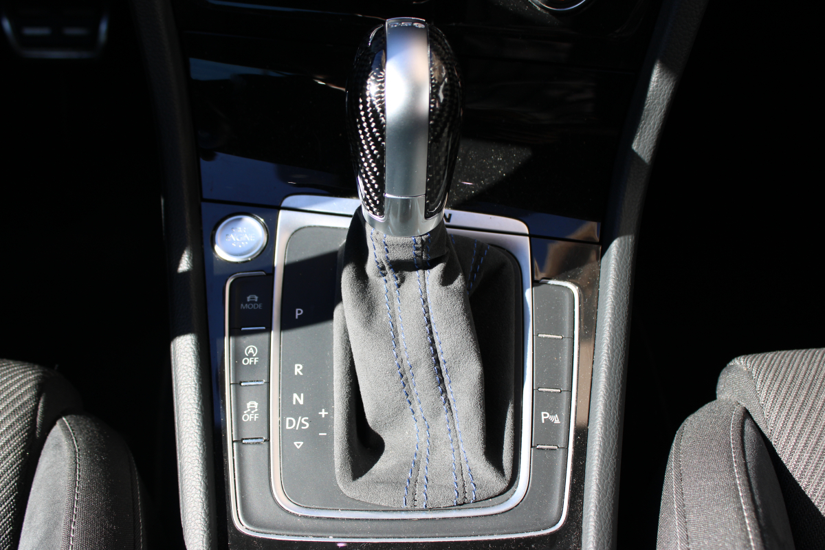 Volkswagen Golf — 25