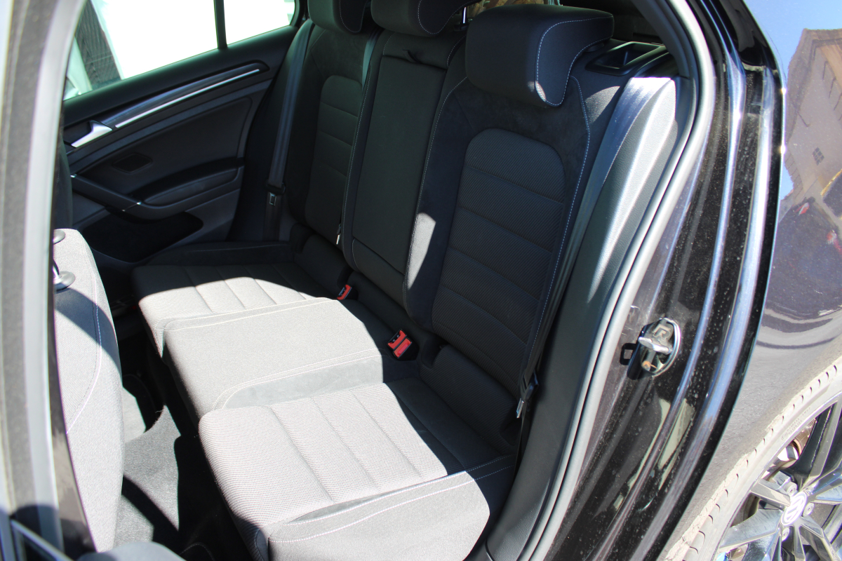 Volkswagen Golf — 28