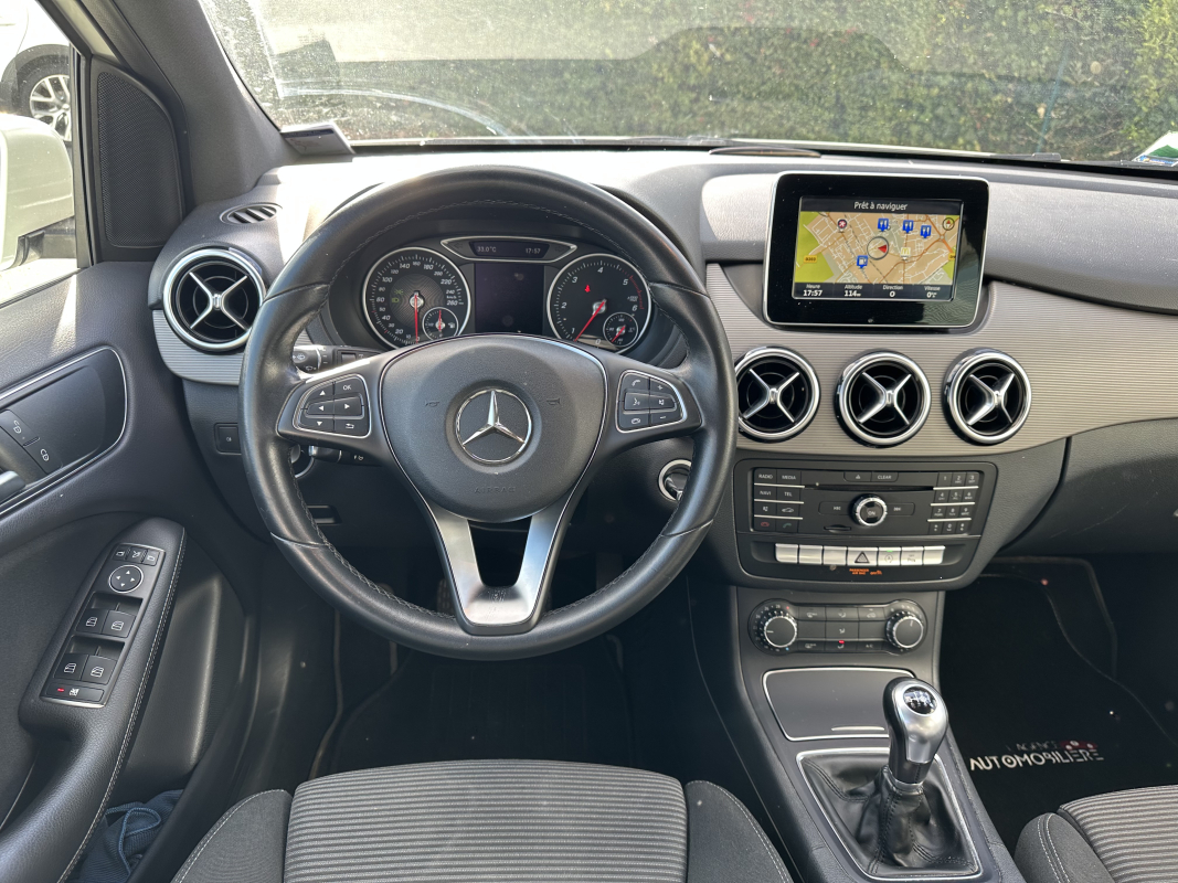 Mercedes Classe B — 18