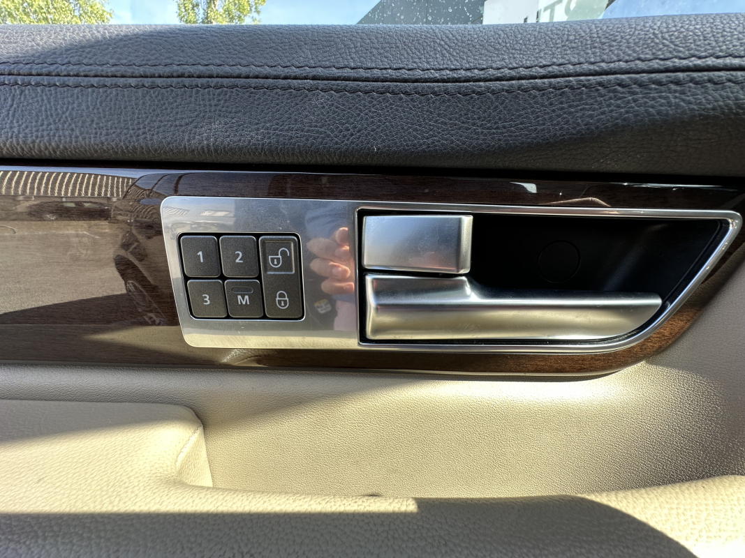 Land Rover Range Rover — 22