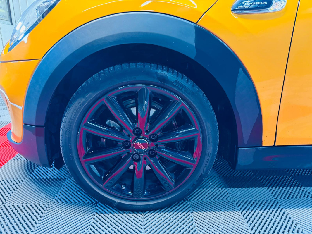 Mini Mini — 18