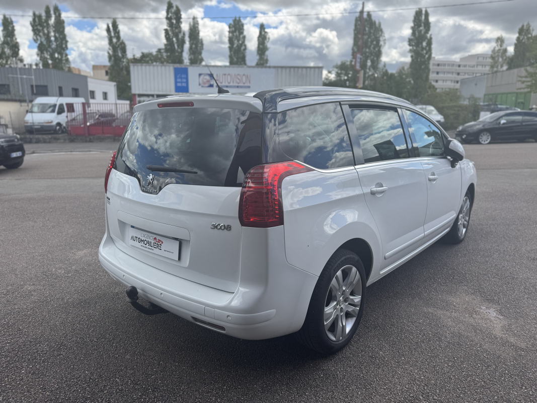 Peugeot 5008 — 2