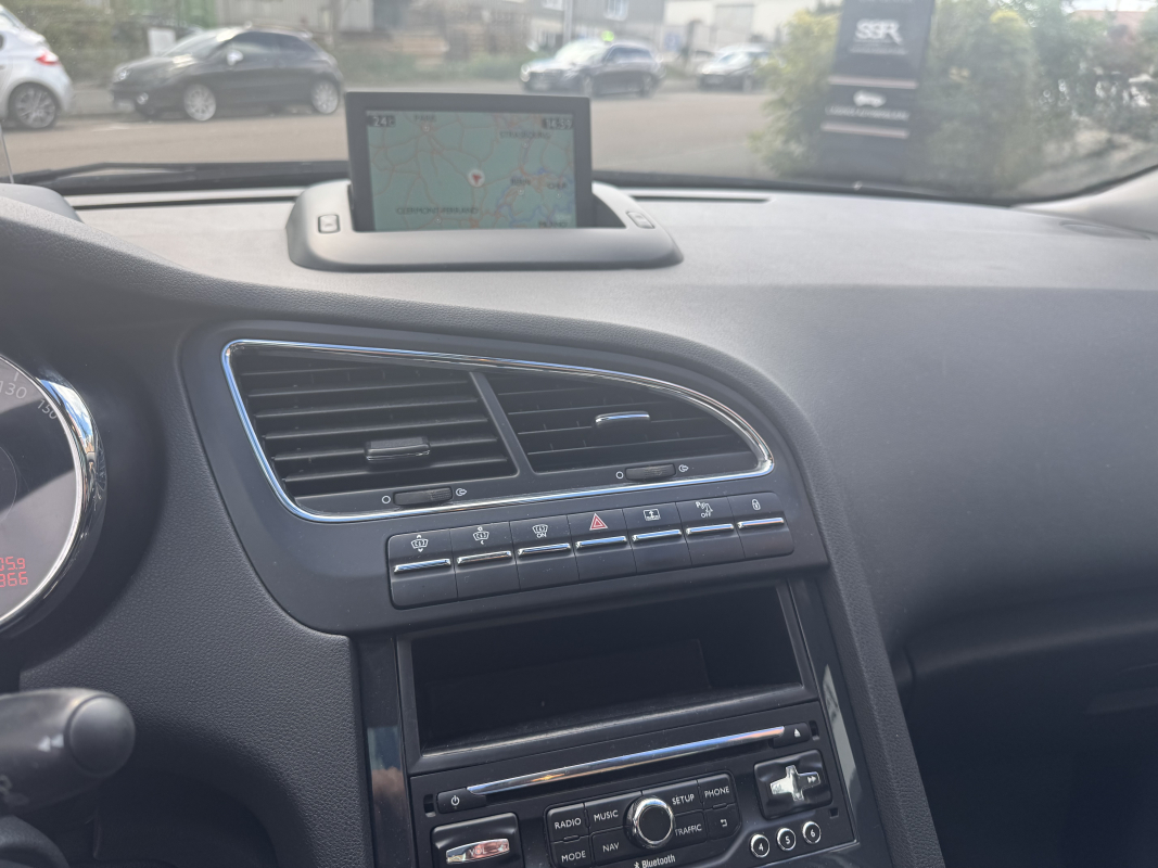 Peugeot 5008 — 23