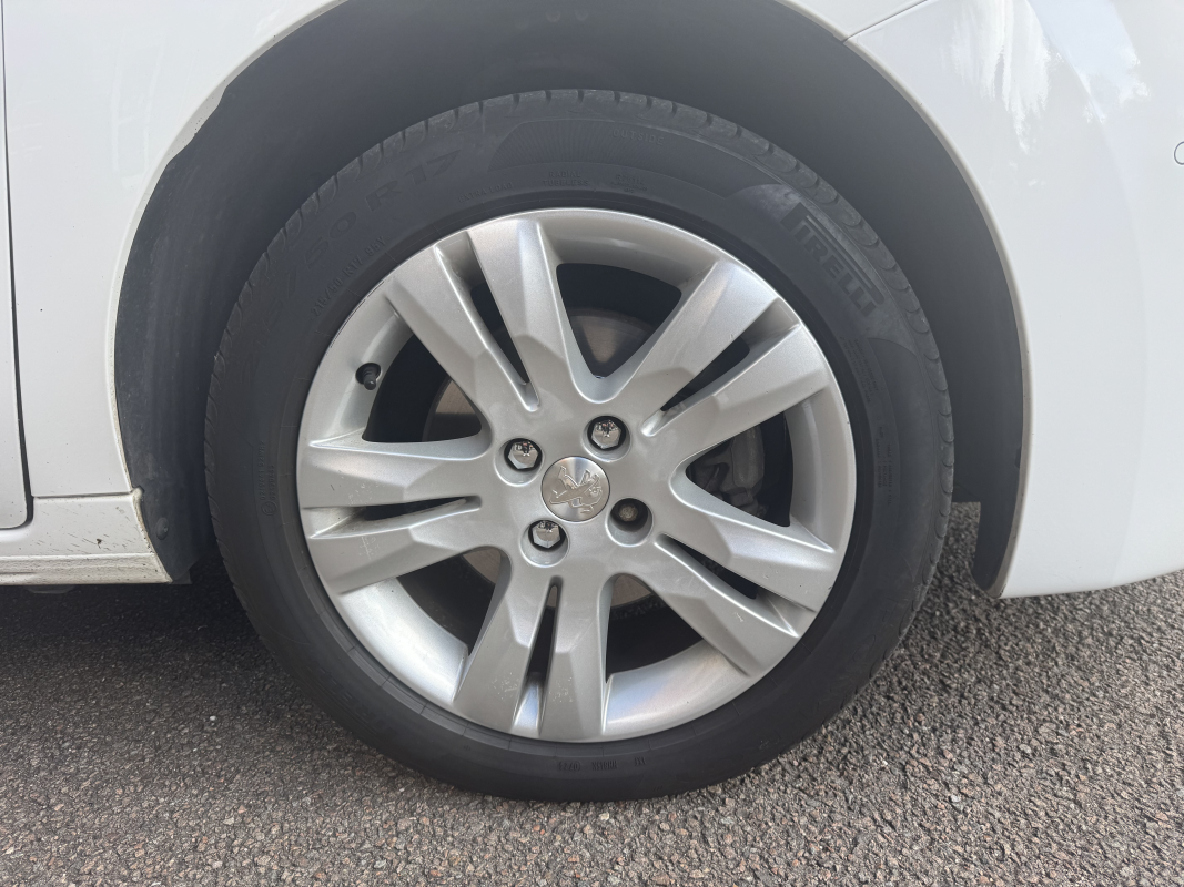 Peugeot 5008 — 29