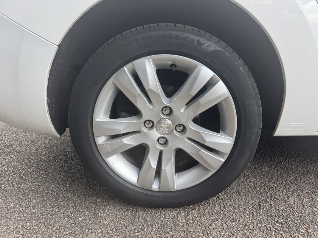 Peugeot 5008 — 28