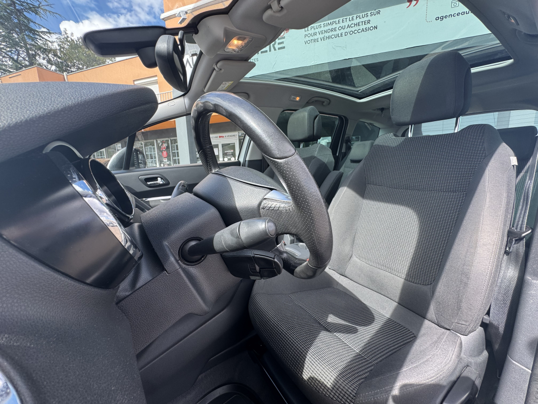 Peugeot 5008 — 7