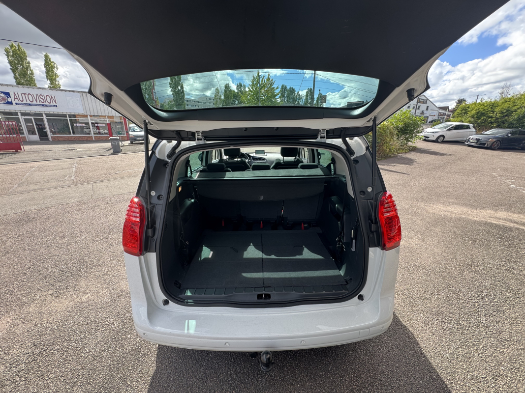 Peugeot 5008 — 20
