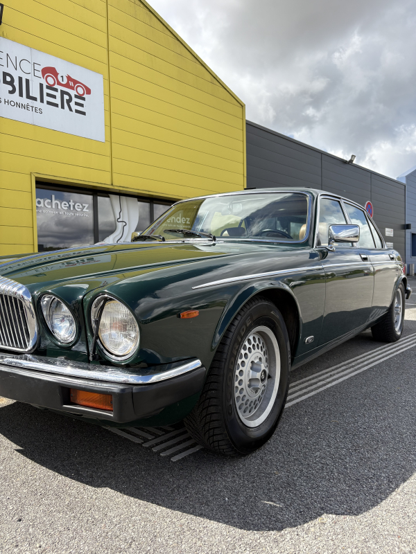 Jaguar Daimler — 10