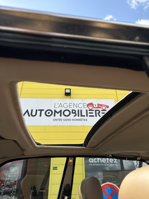 Jaguar Daimler — 15