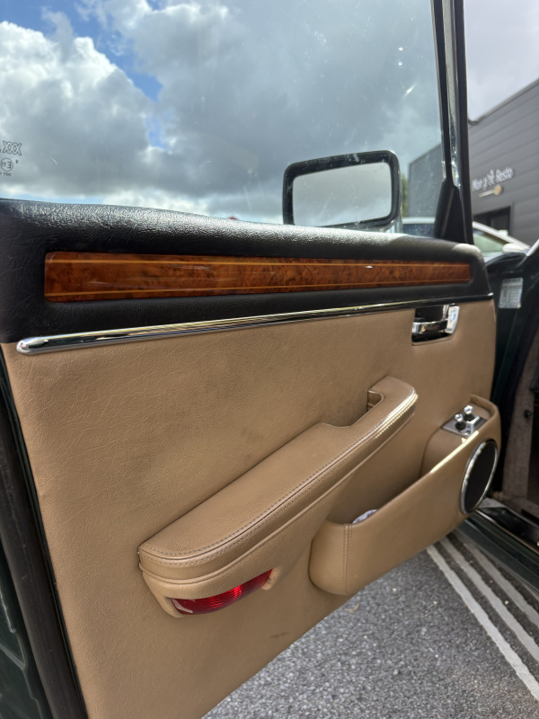 Jaguar Daimler — 25