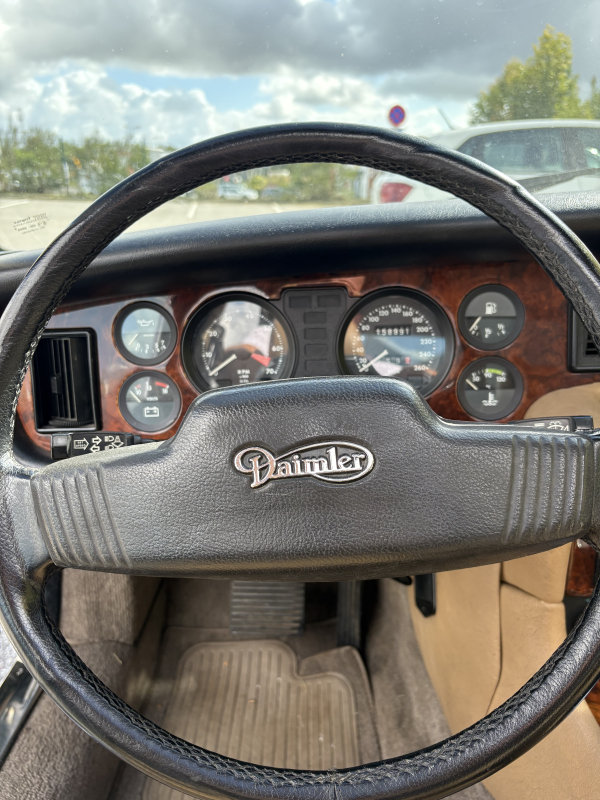 Jaguar Daimler — 11
