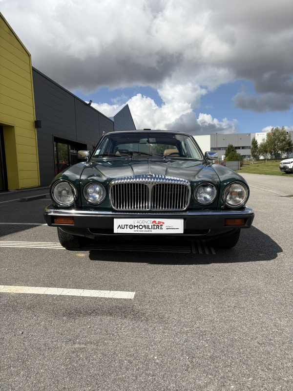 Jaguar Daimler — 3