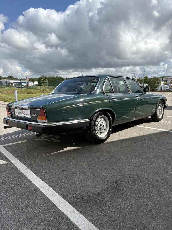 Jaguar Daimler — 6