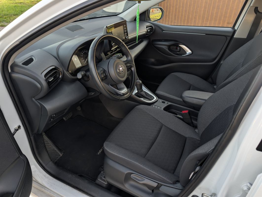 Peugeot 2008 — 12