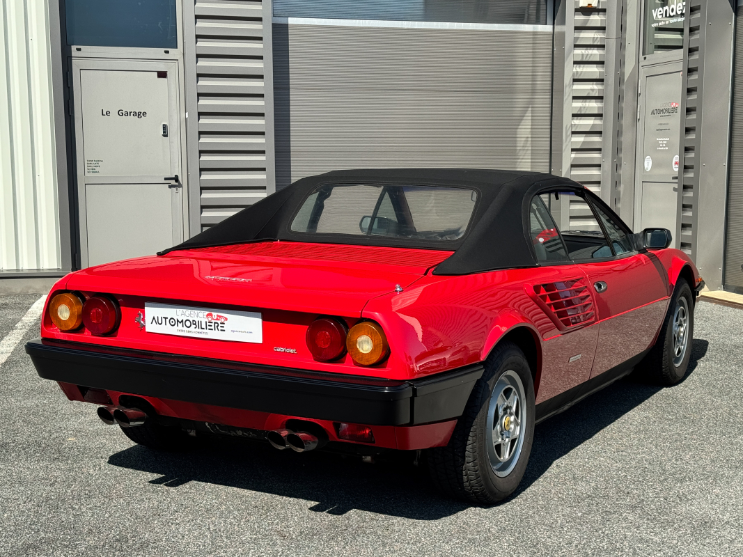 Ferrari Mondial — 12