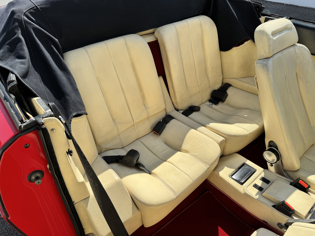 Ferrari Mondial — 23