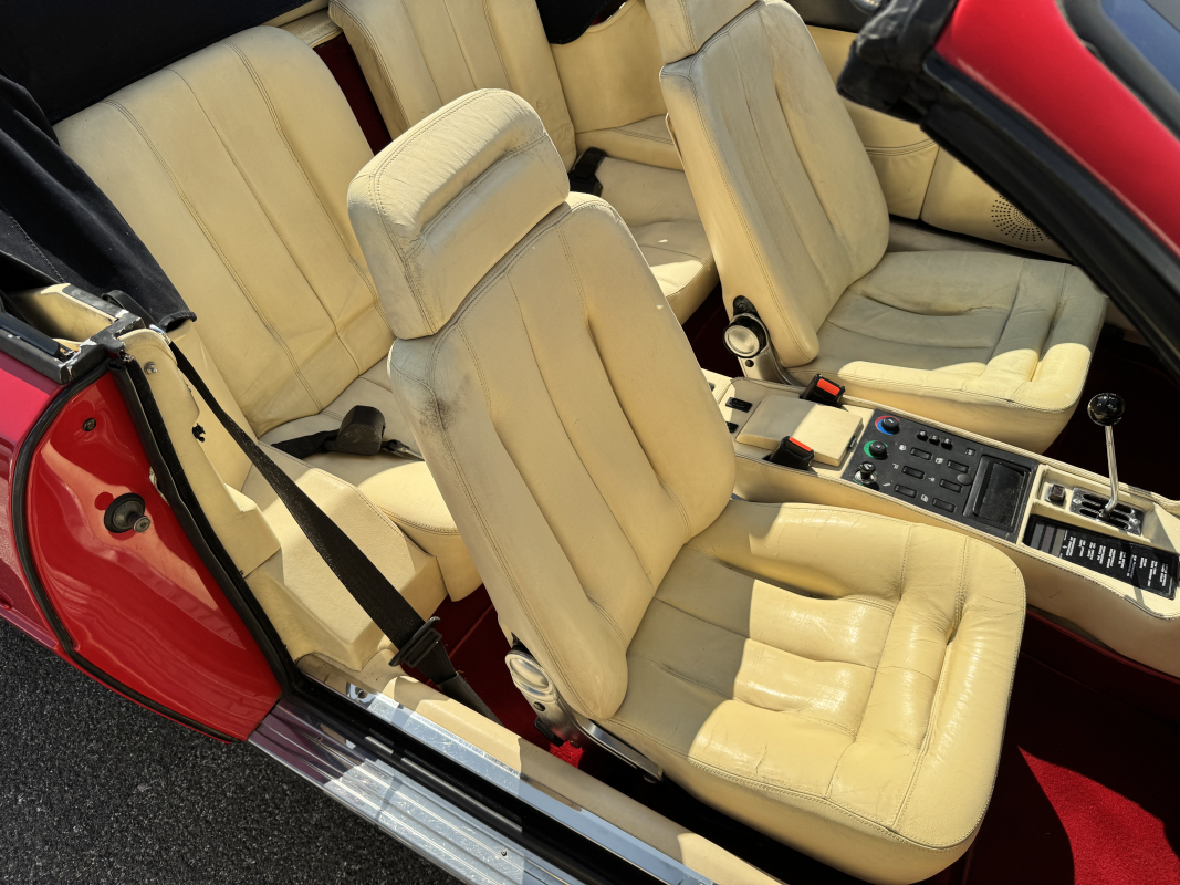 Ferrari Mondial — 22