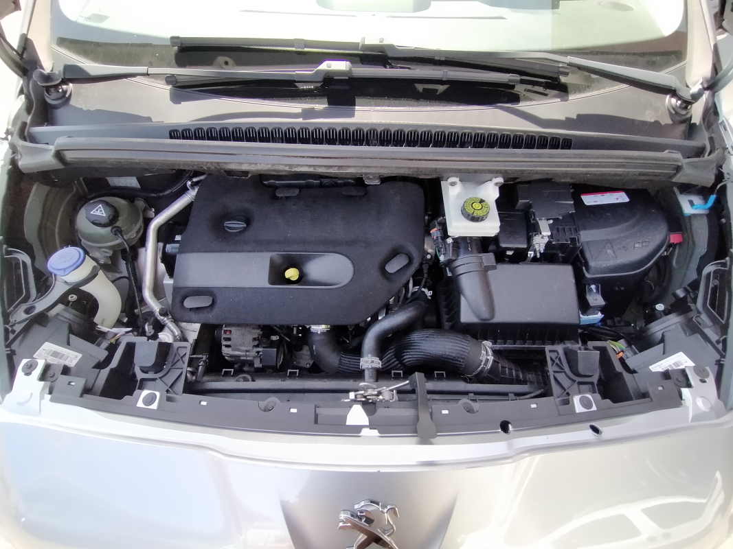 Peugeot 5008 — 36