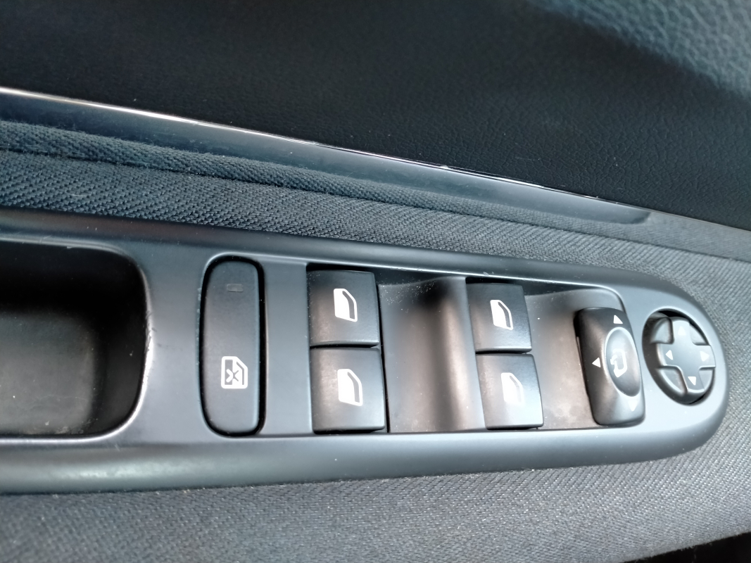 Peugeot 5008 — 34