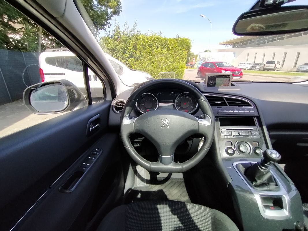 Peugeot 5008 — 22