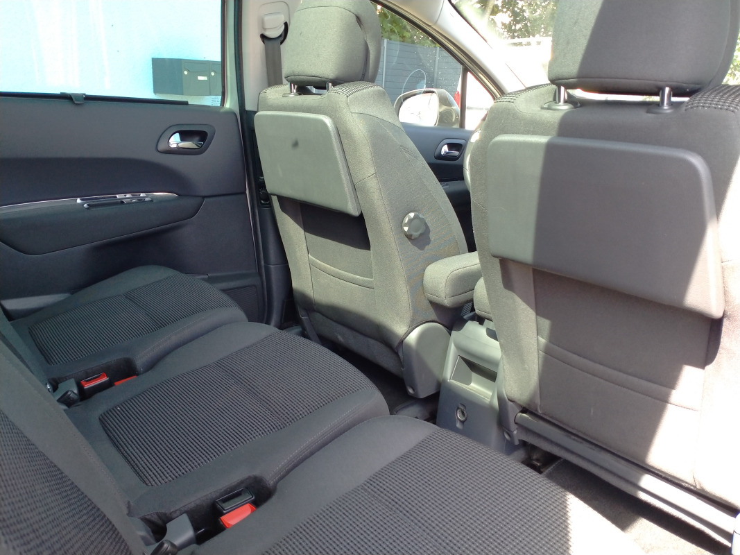 Peugeot 5008 — 10