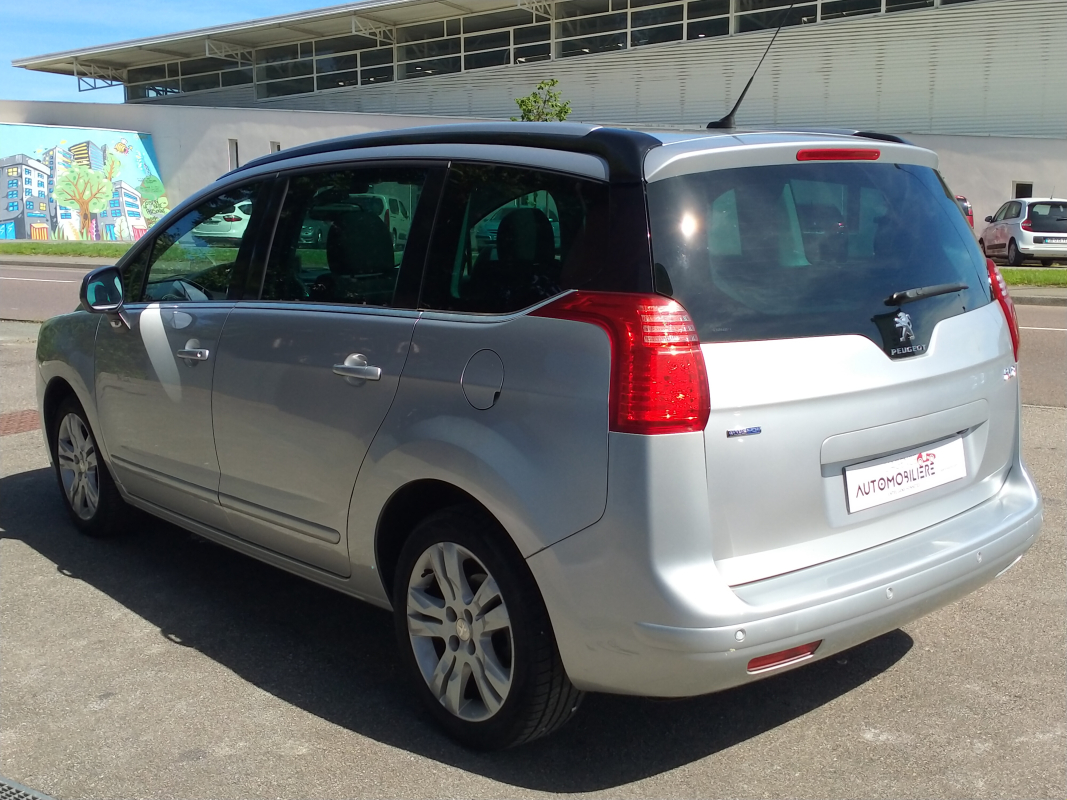 Peugeot 5008 — 5