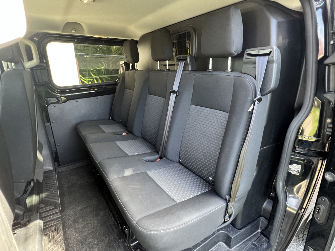 Ford Transit — 16
