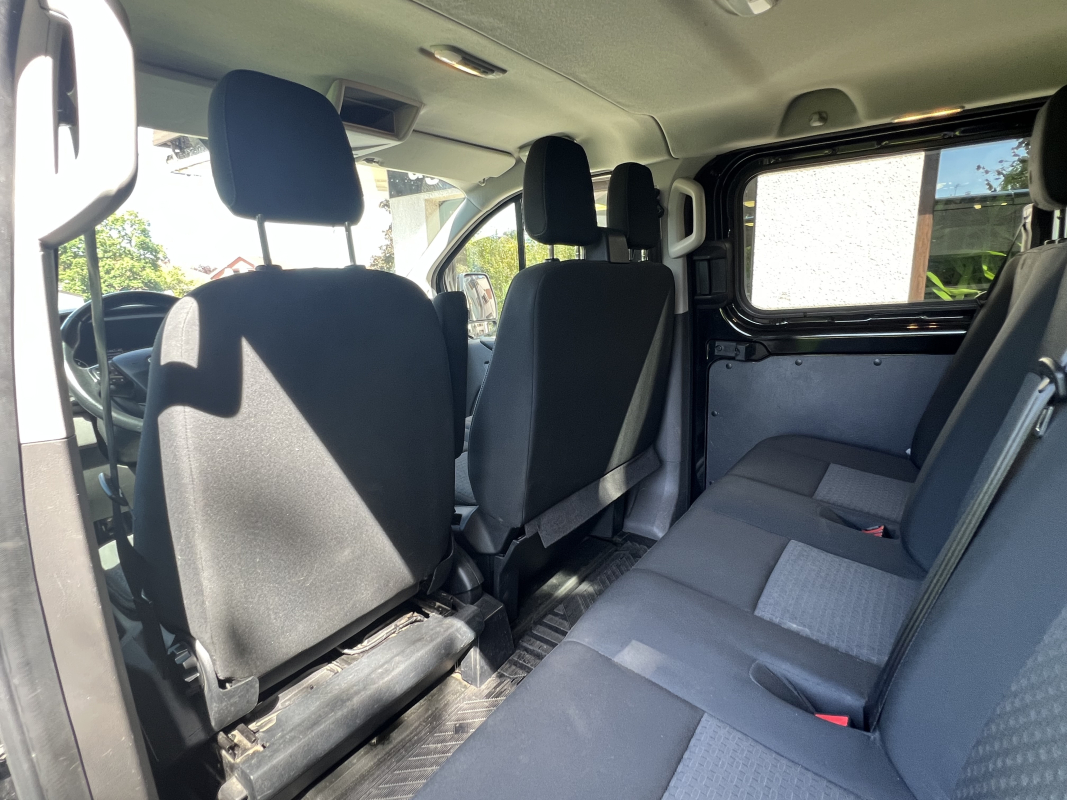 Ford Transit — 23