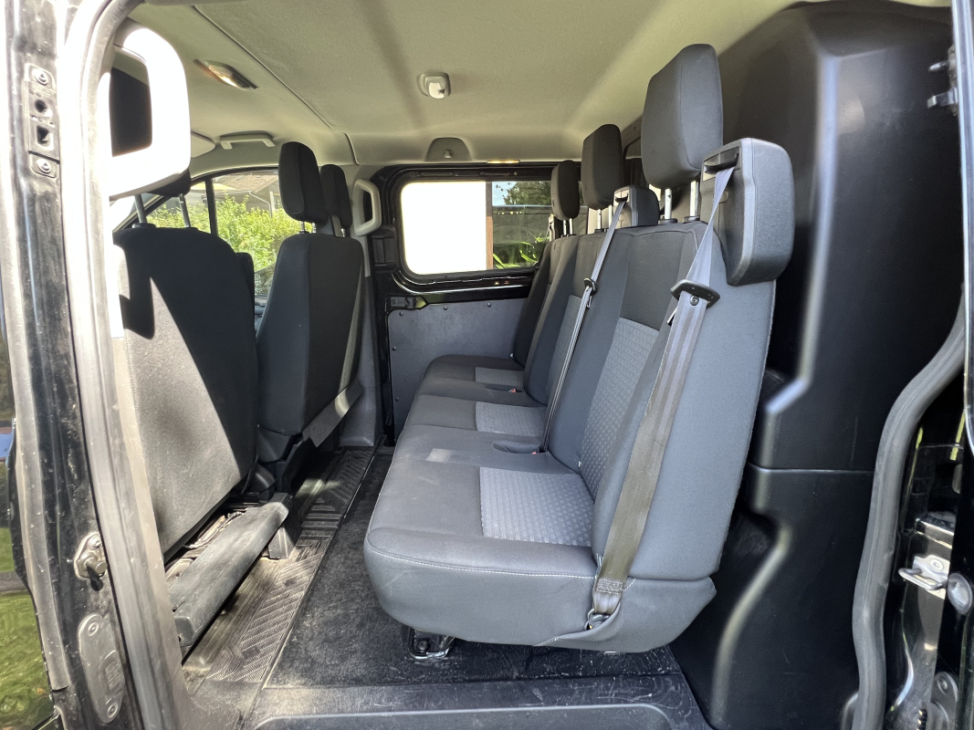 Ford Transit — 15