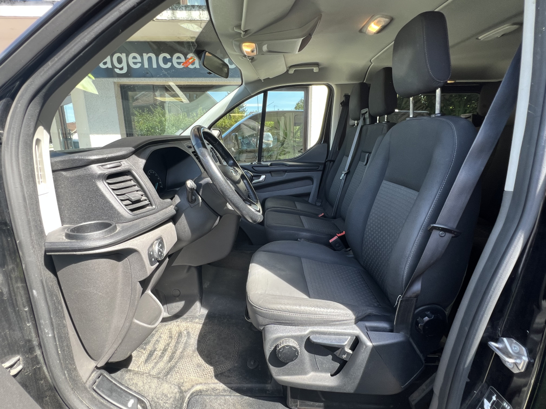 Ford Transit — 13