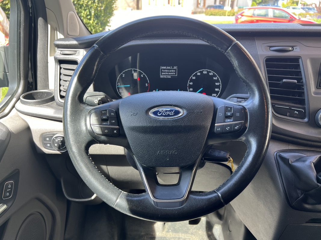 Ford Transit — 21