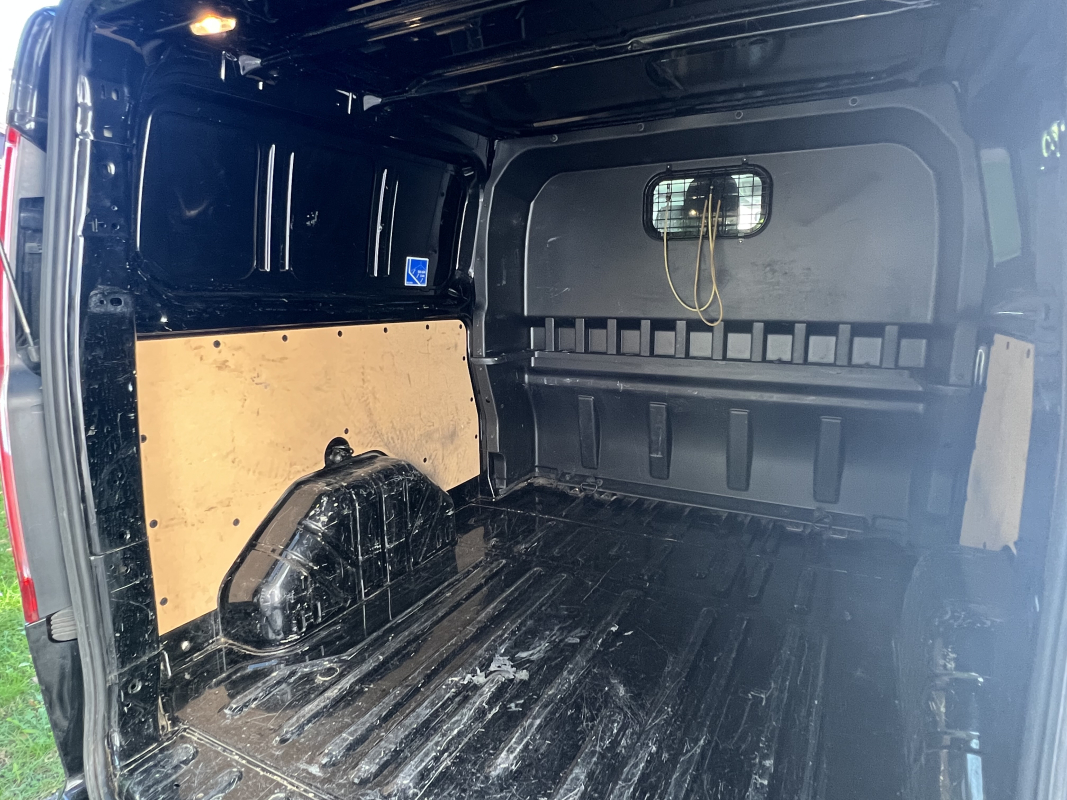 Ford Transit — 28