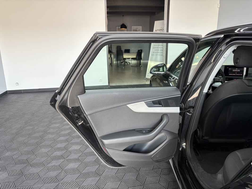 Audi A4 — 23