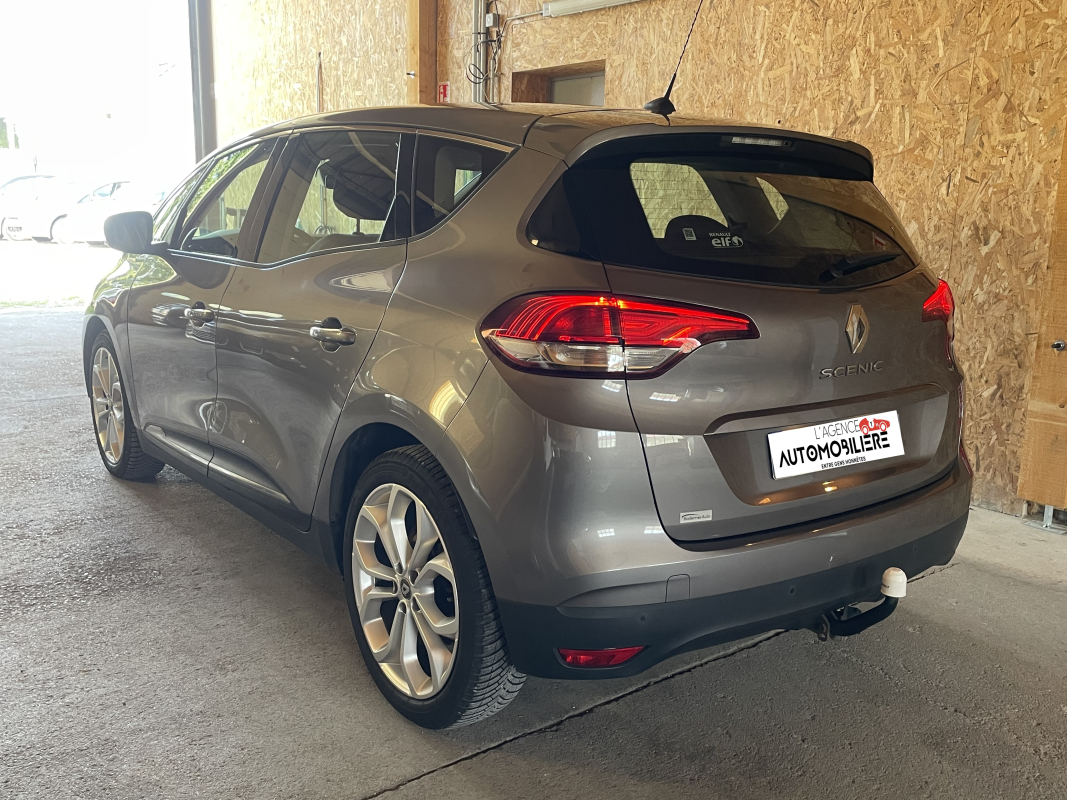 Renault Scenic — 3