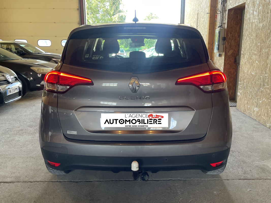 Renault Scenic — 4
