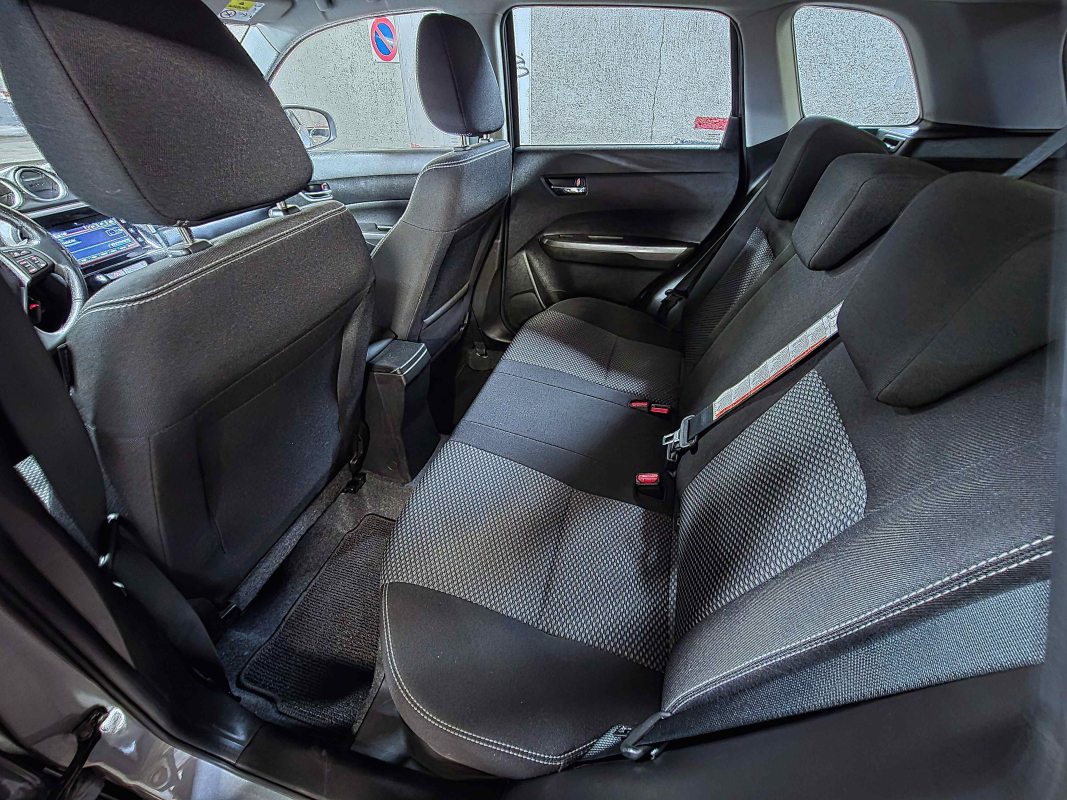 Suzuki Vitara — 20