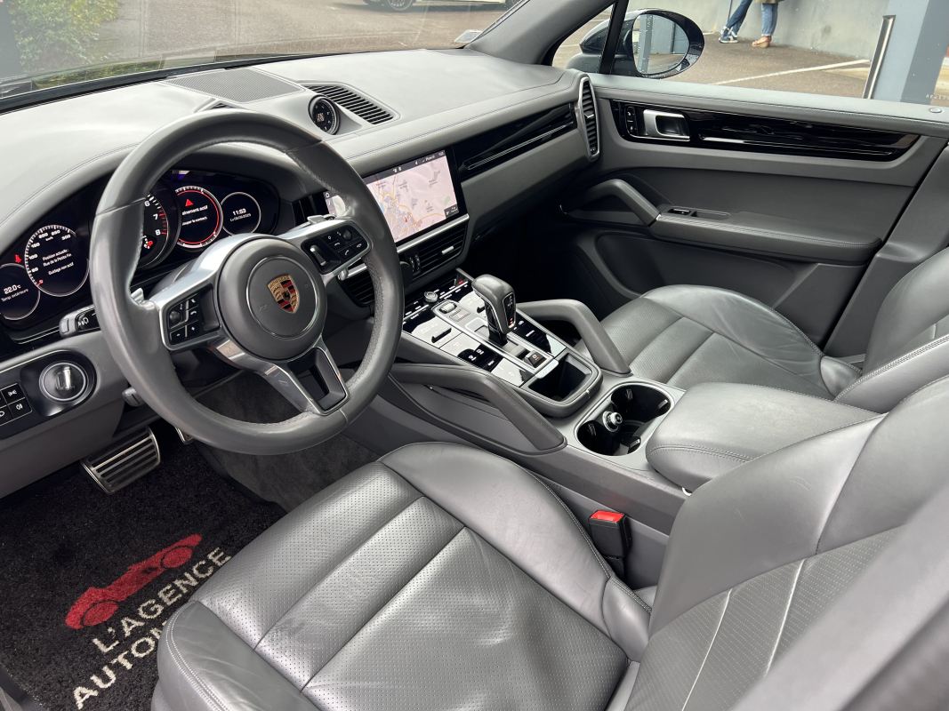 Porsche Cayenne — 6