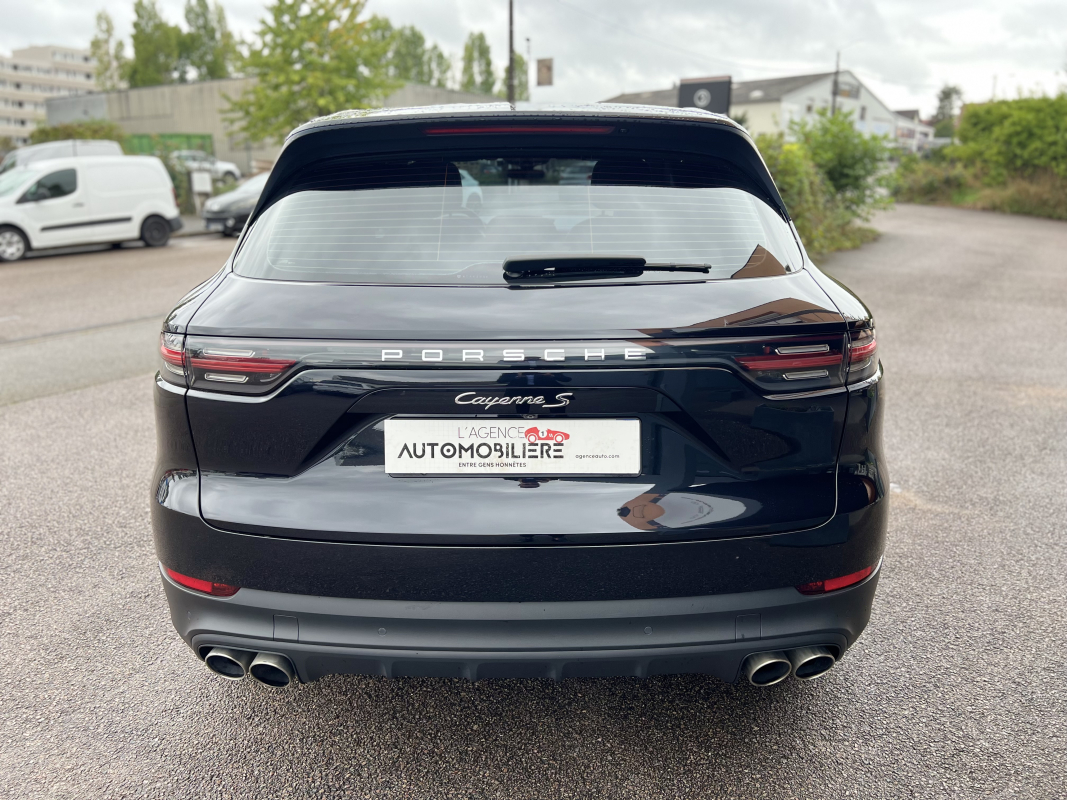 Porsche Cayenne — 20